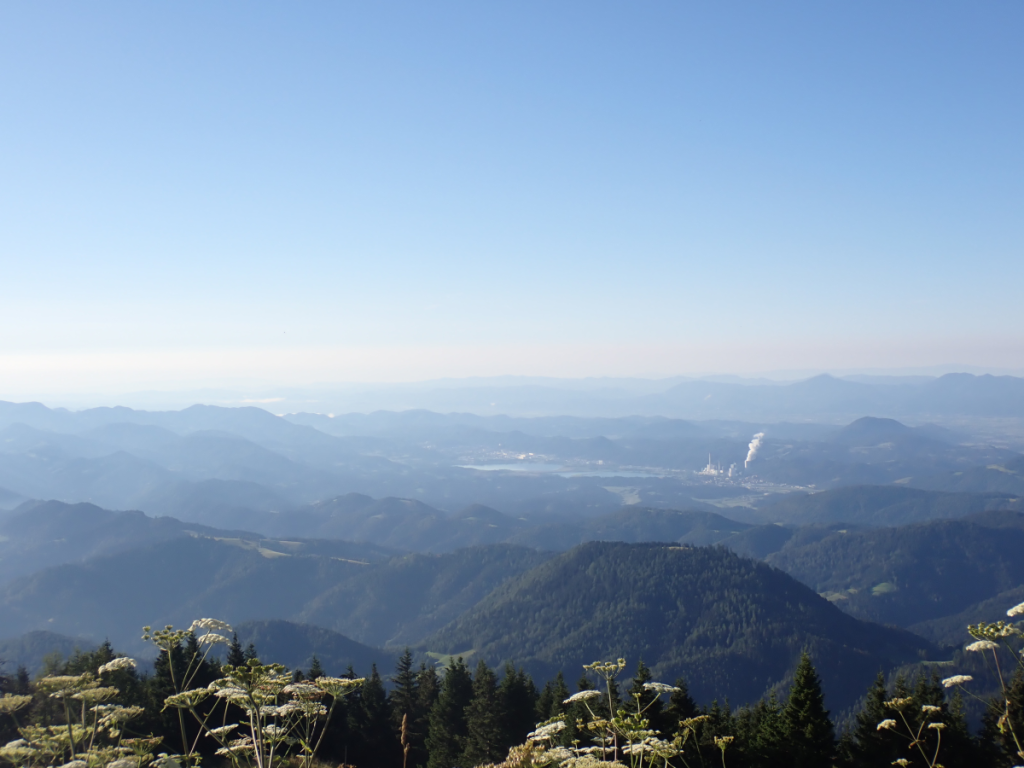 Pogled proti Šoštanju in okolici iz Uršlje gore